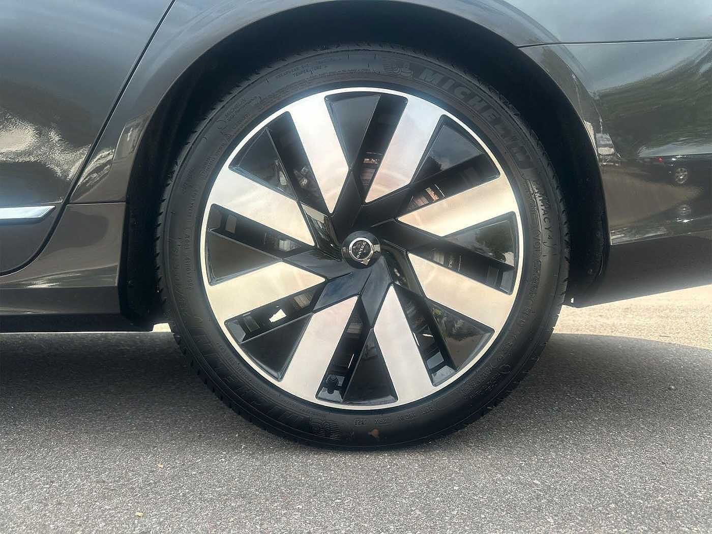 Volvo V90 – Bild 2