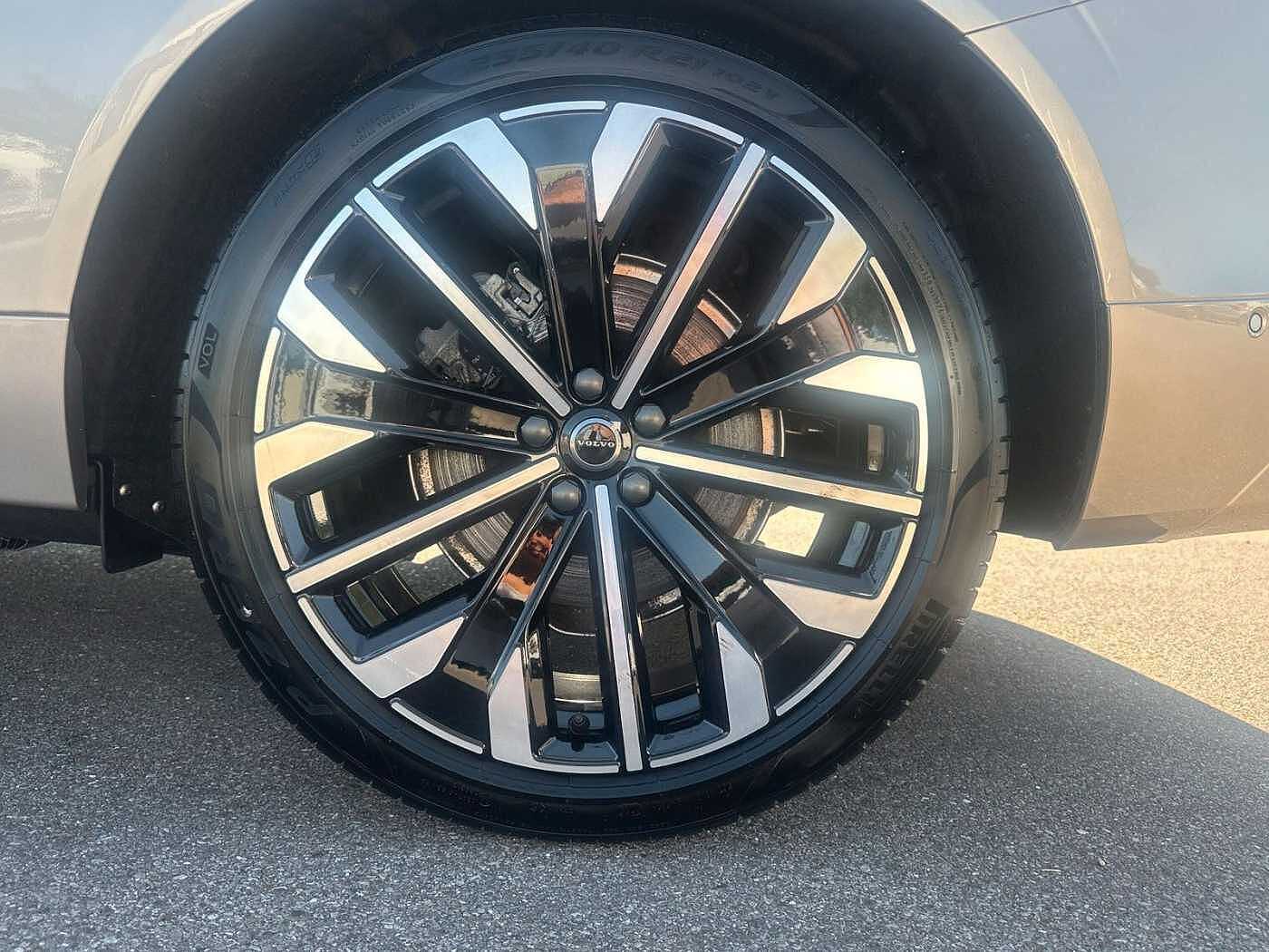 Volvo XC60 – Bild 2