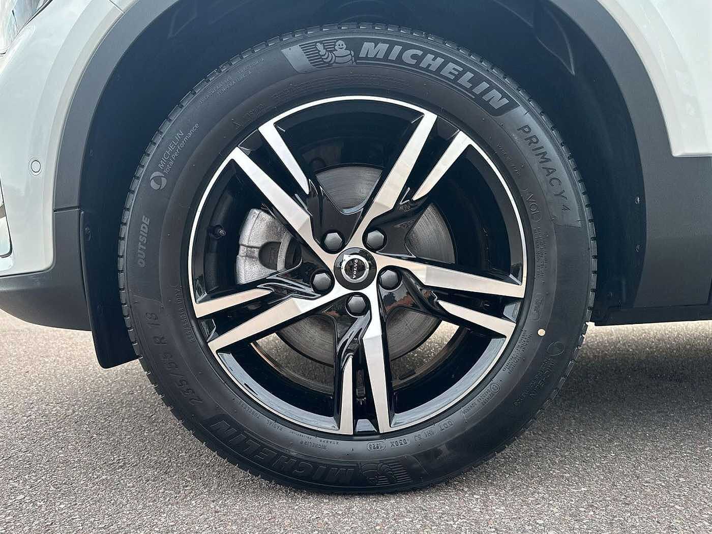 Volvo XC40 – Bild 2