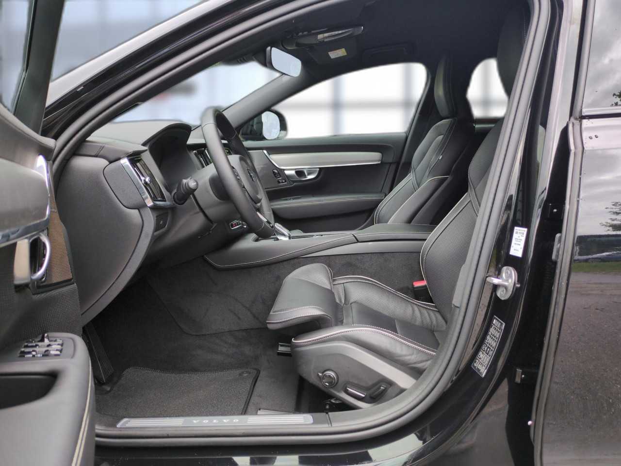 Volvo V90 Cross Country – Bild 7