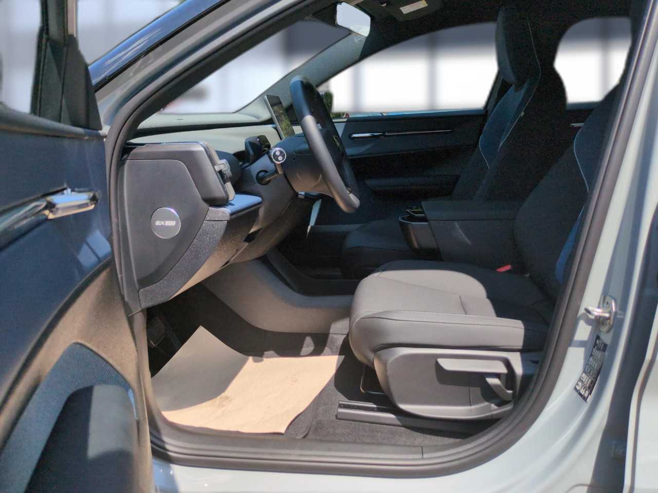 Volvo EX30 – Bild 10