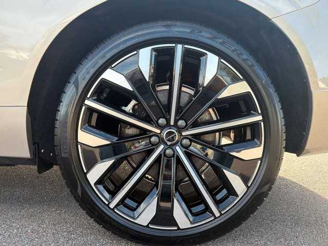 Volvo XC60 – Bild 2