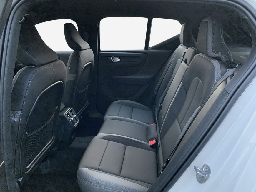 Volvo XC40 Recharge – Bild 11