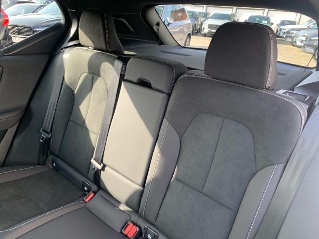 Volvo EX40 – Bild 14