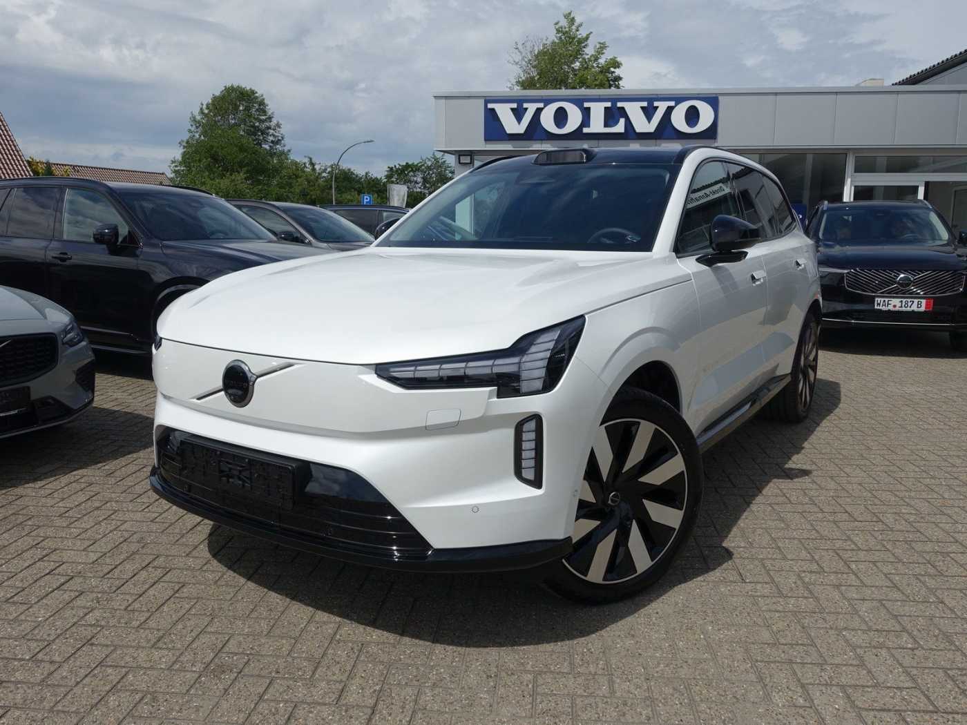 Volvo EX90
