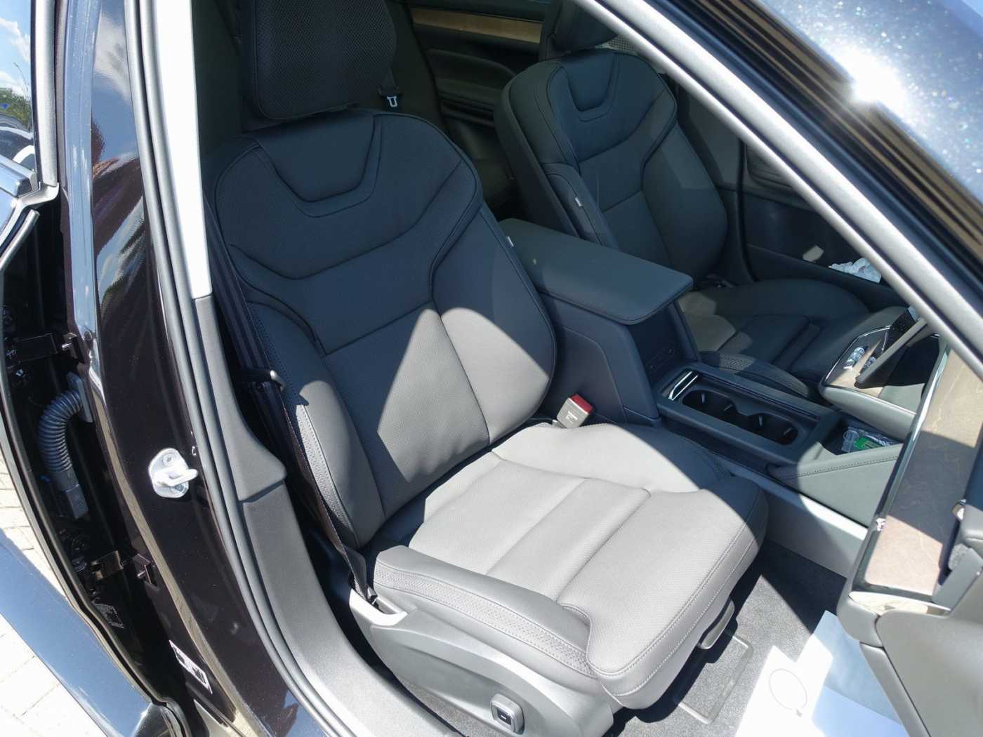 Volvo ES90 – Bild 8