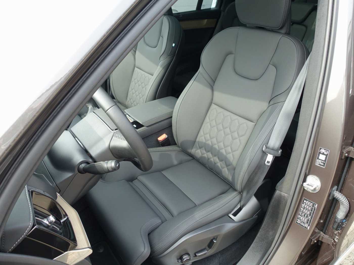 Volvo XC90 – Bild 16
