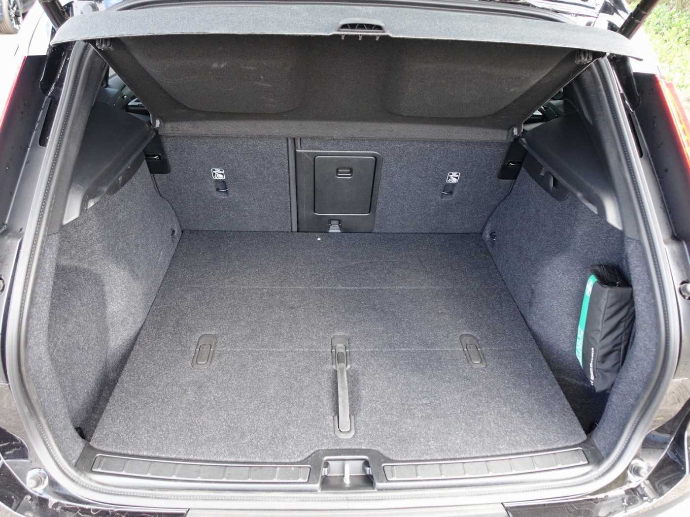 Volvo EX40 – Bild 25