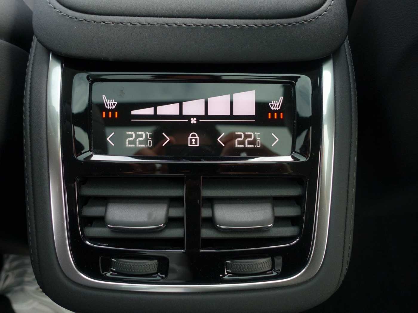 Volvo XC90 – Bild 14