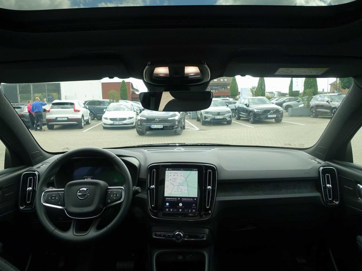 Volvo EX40 – Bild 12