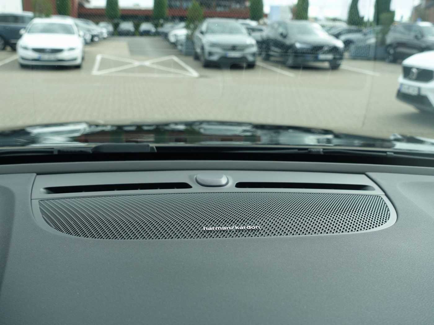 Volvo EX40 – Bild 22