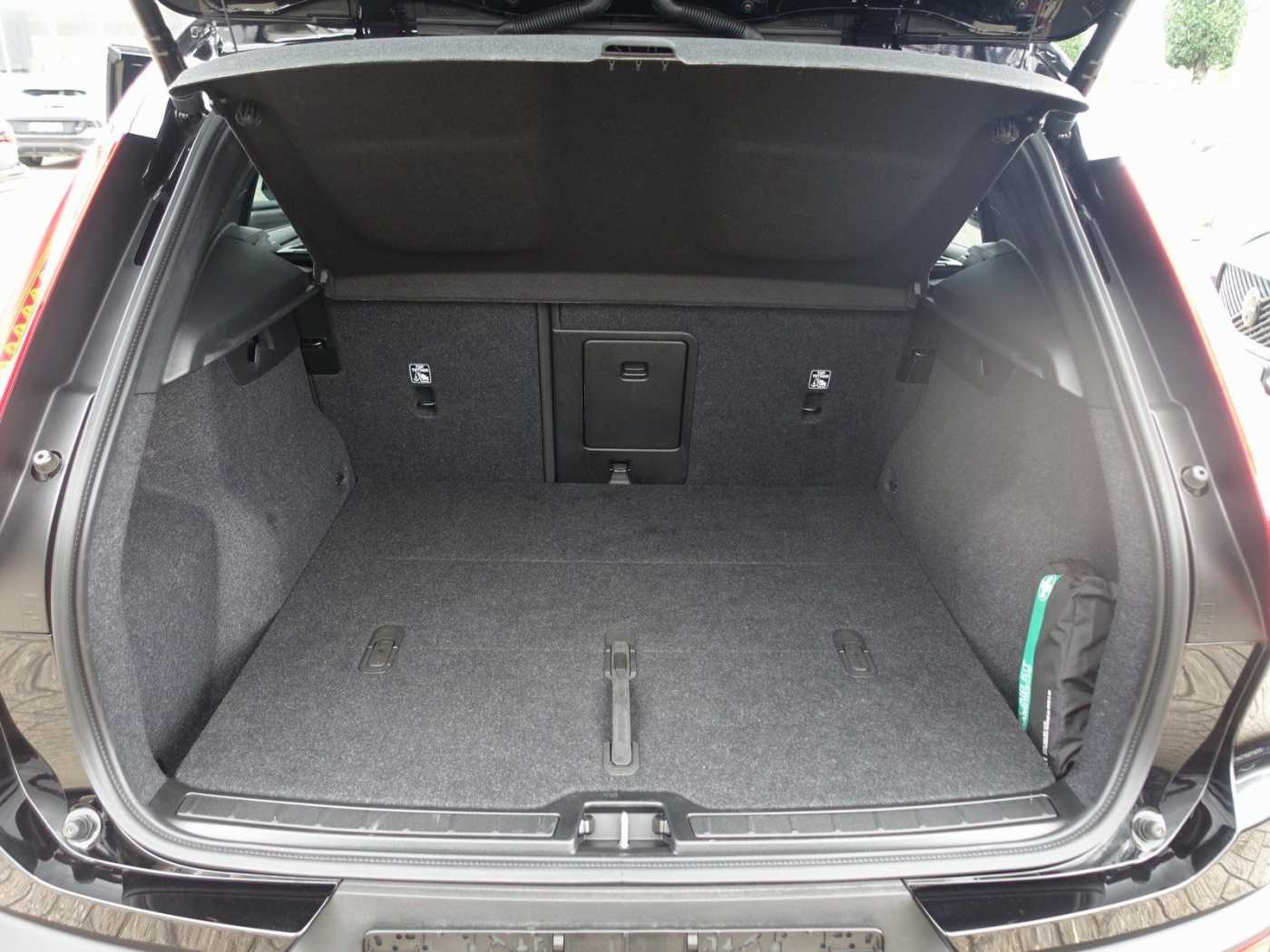 Volvo EX40 – Bild 24