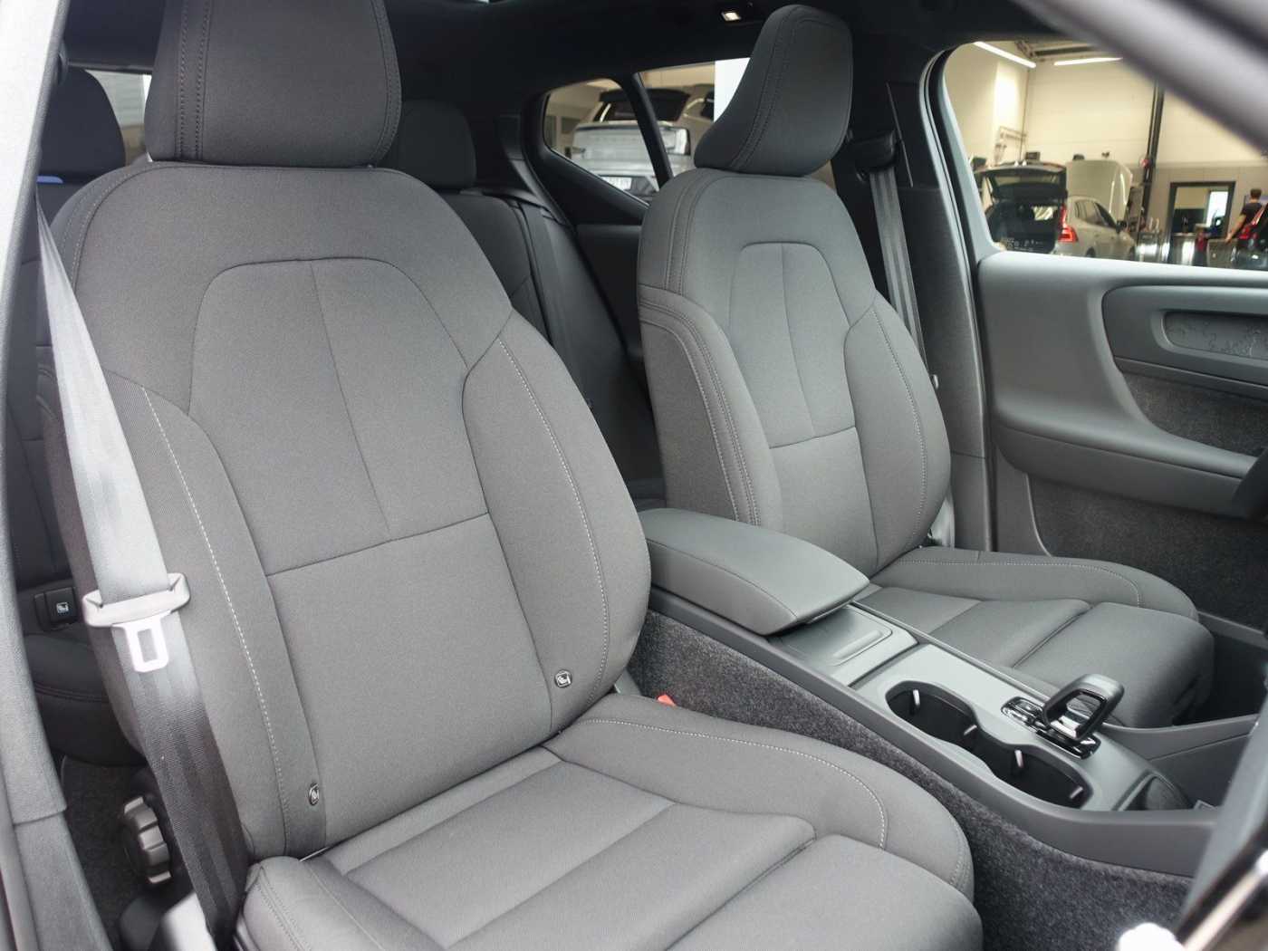 Volvo EX40 – Bild 8