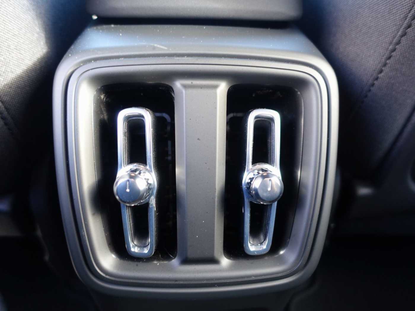 Volvo EX40 – Bild 14