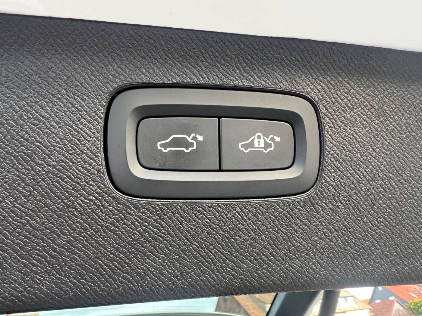 Volvo XC90 – Bild 16