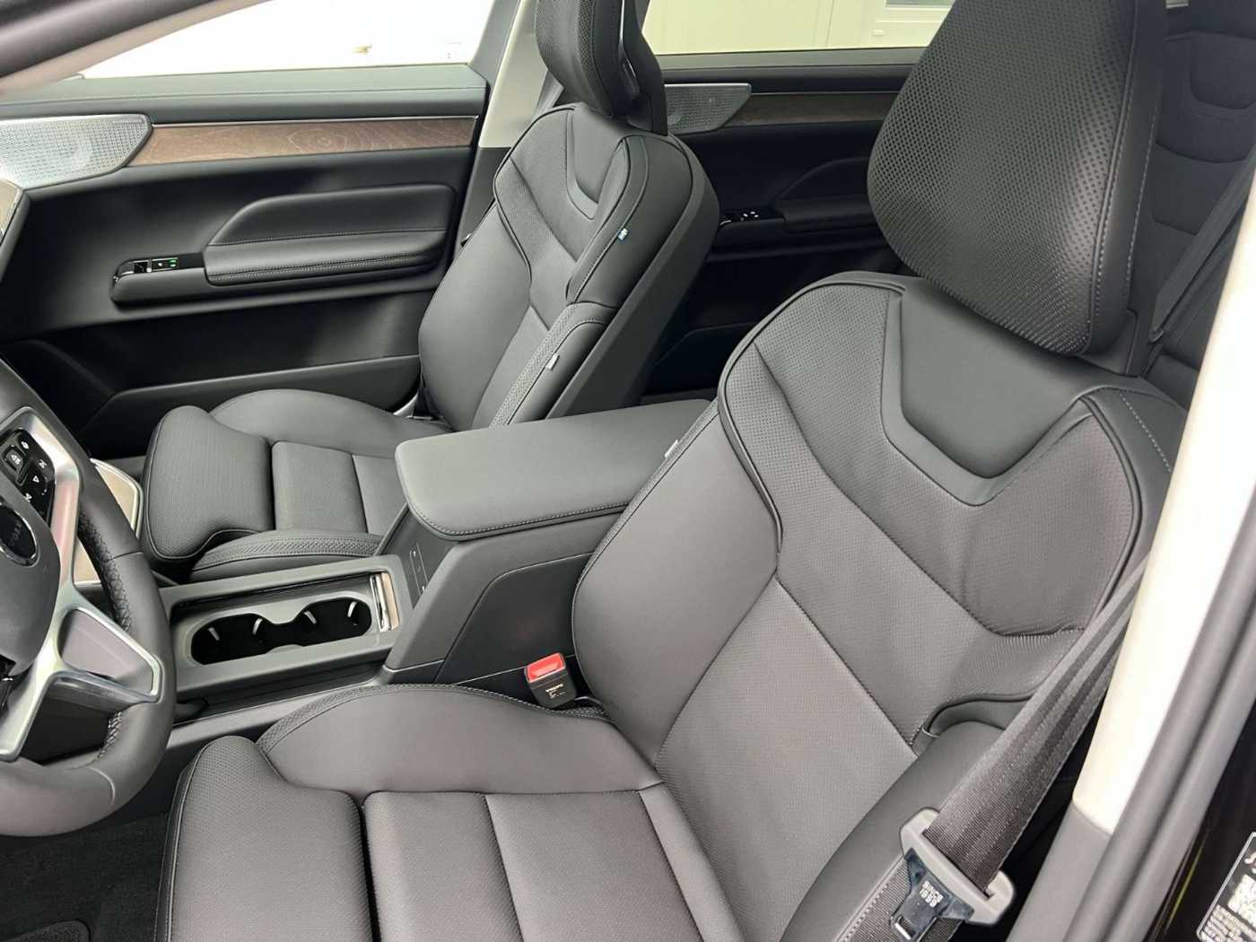 Volvo ES90 – Bild 10