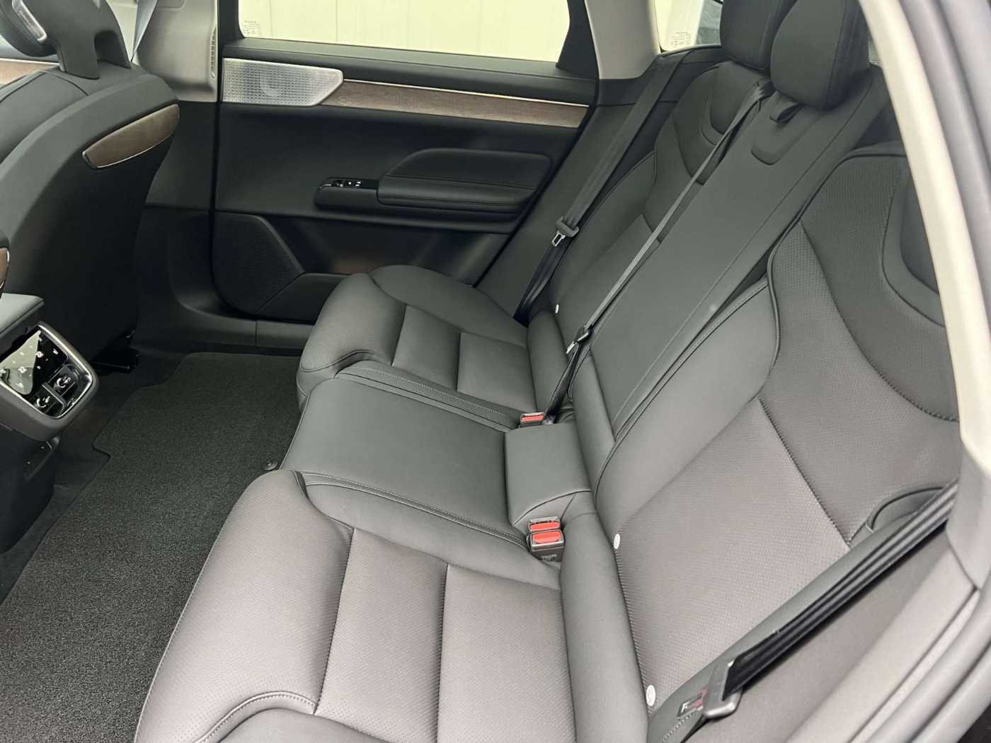 Volvo ES90 – Bild 13