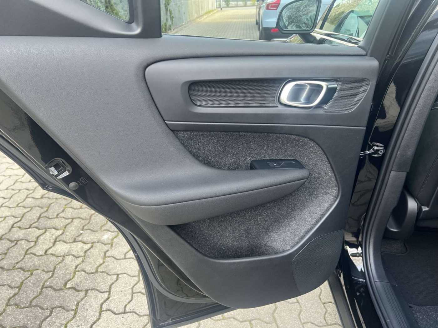 Volvo EX40 – Bild 13
