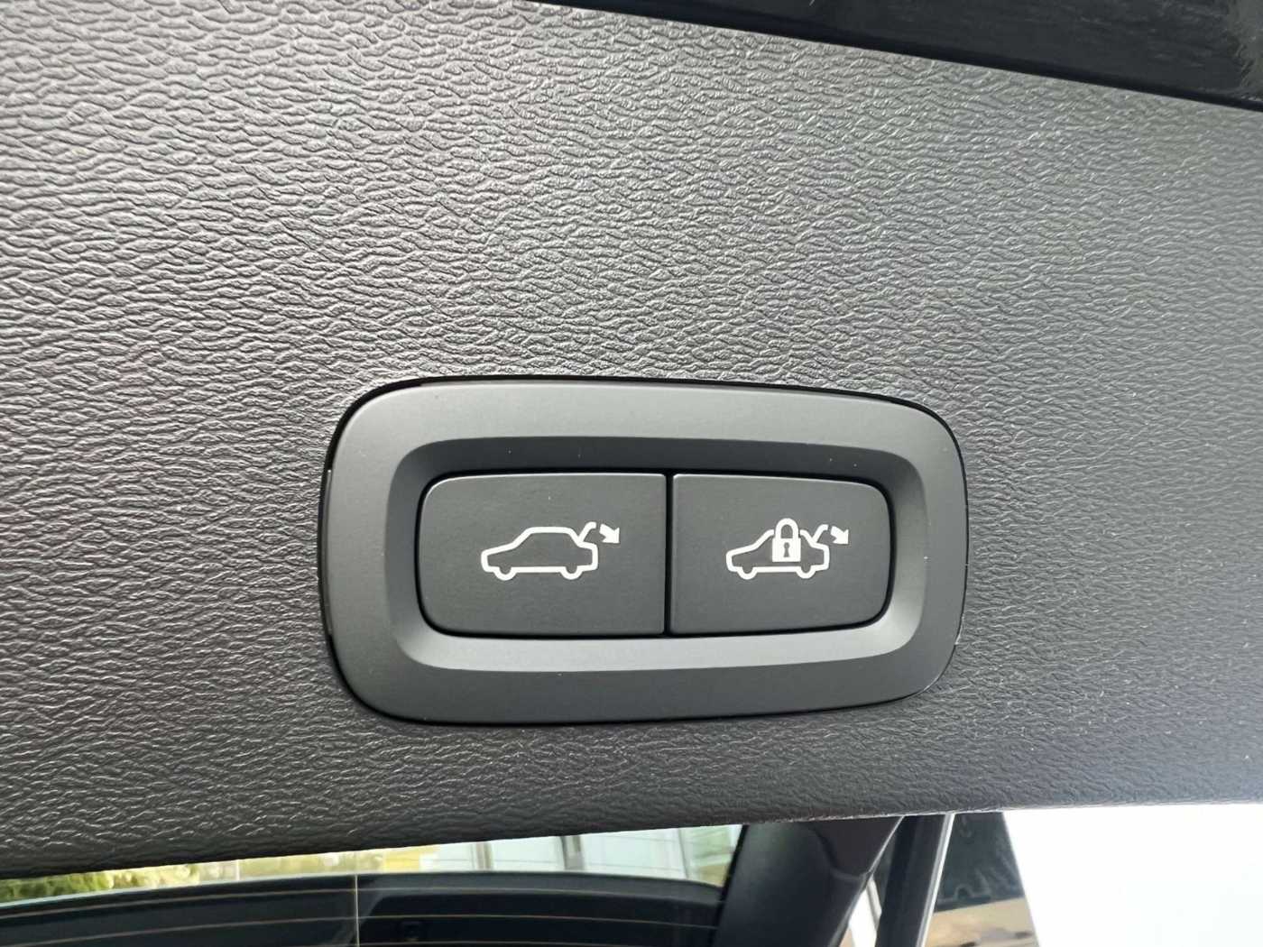 Volvo EX40 – Bild 16