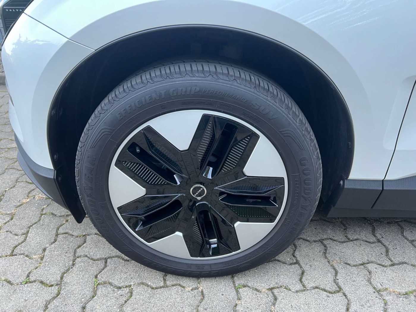 Volvo EX30 – Bild 9