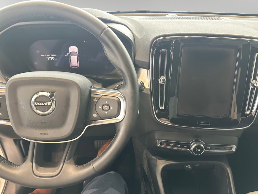 Volvo XC40 – Bild 10