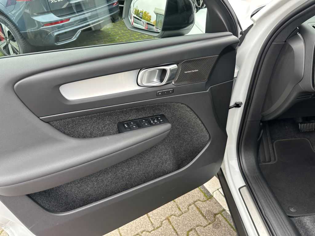 Volvo XC40 – Bild 16