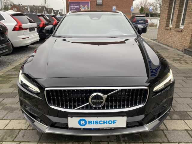 Volvo V90 Cross Country – Bild 2