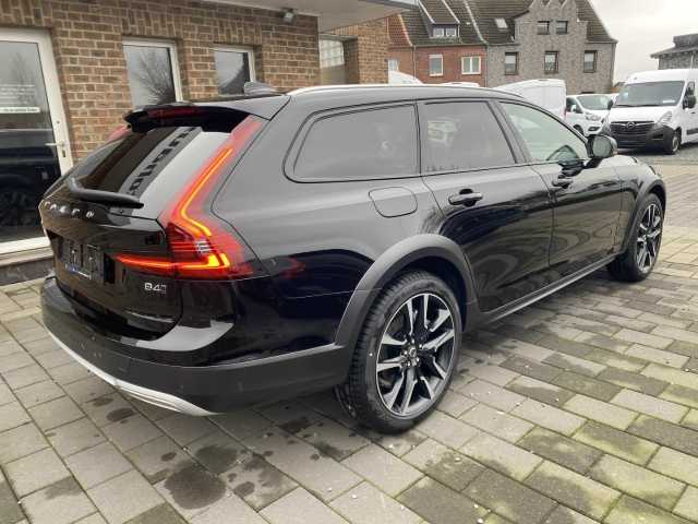 Volvo V90 Cross Country – Bild 6