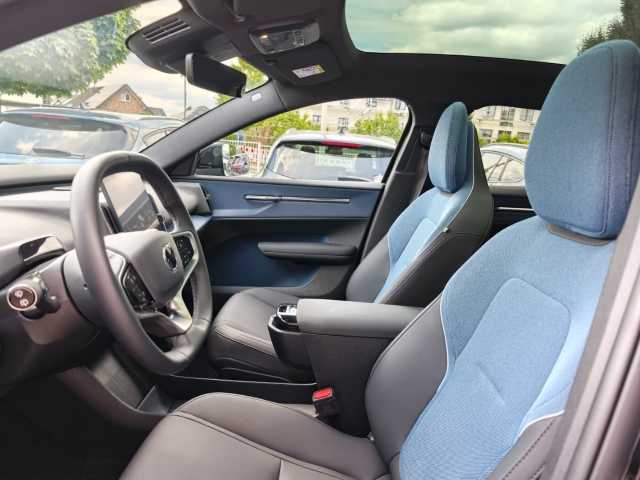 Volvo EX30 – Bild 12
