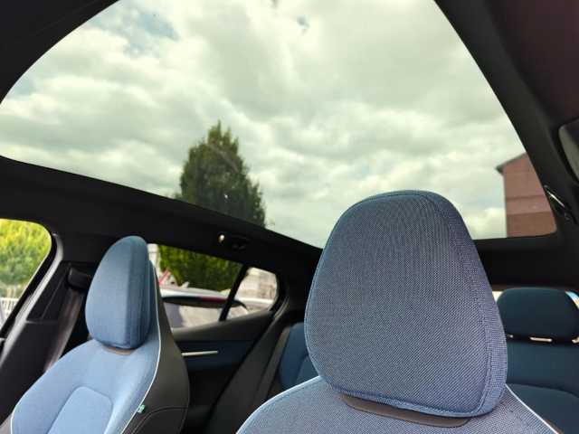 Volvo EX30 – Bild 13