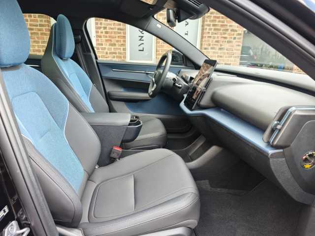 Volvo EX30 – Bild 21