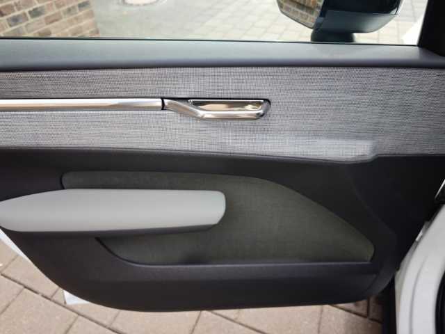 Volvo EX30 – Bild 12