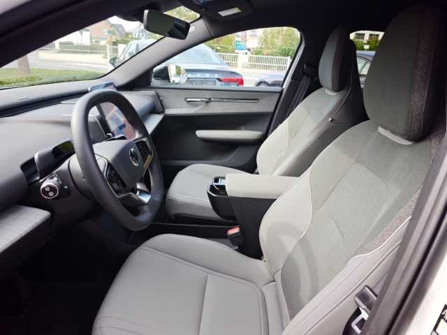 Volvo EX30 – Bild 13