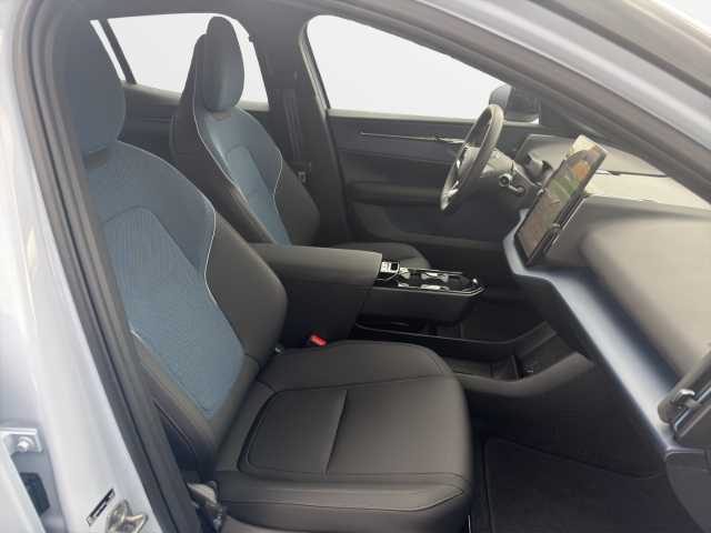 Volvo EX30 – Bild 12