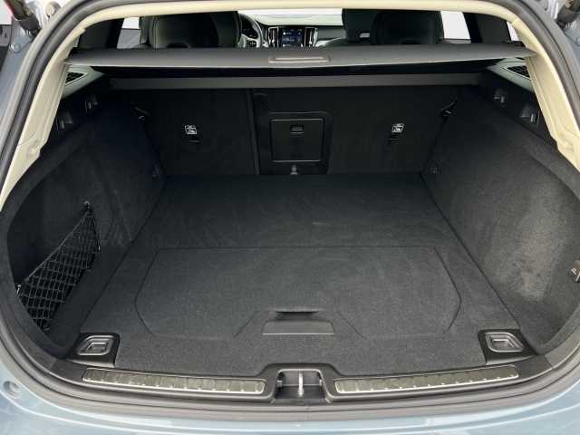 Volvo V60 Cross Country – Bild 13
