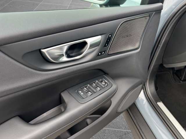 Volvo V60 Cross Country – Bild 9