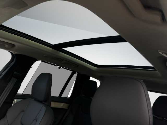 Volvo XC90 – Bild 12