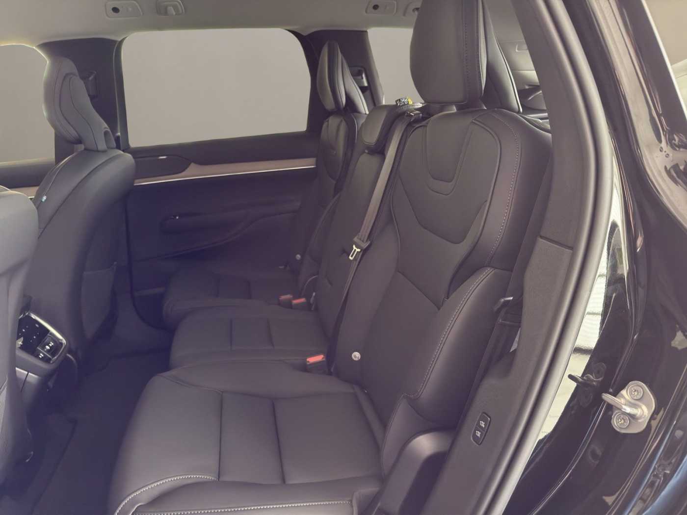Volvo EX90 – Bild 14