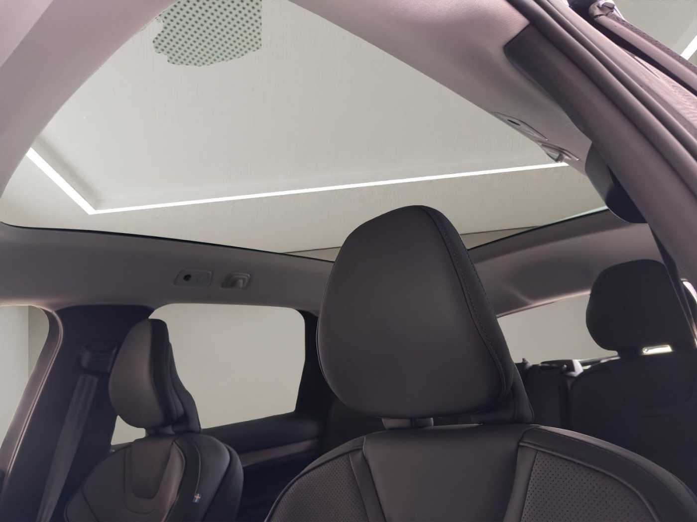 Volvo EX90 – Bild 17