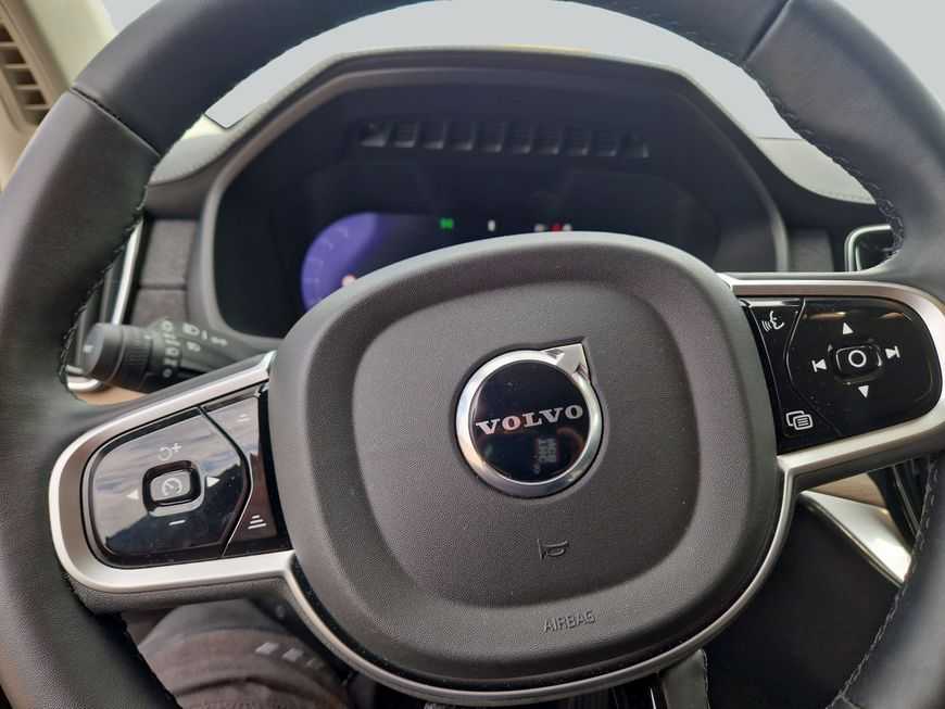 Volvo XC90 – Bild 16
