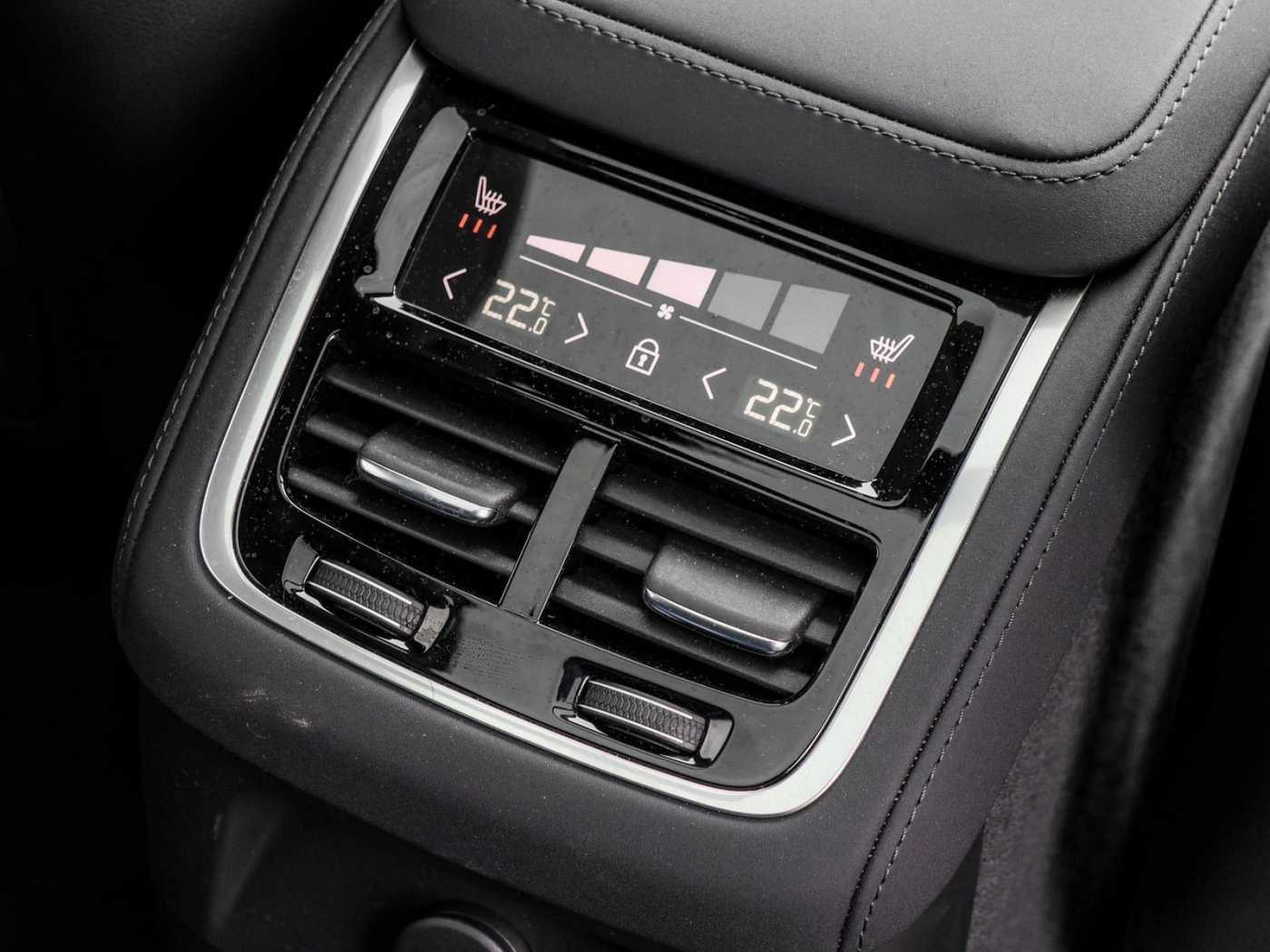 Volvo XC90 – Bild 15