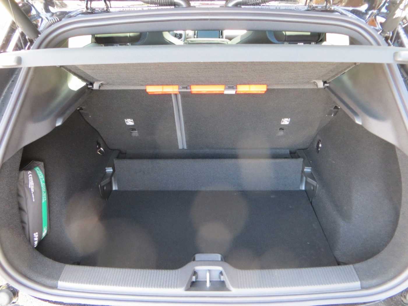 Volvo EX30 – Bild 8