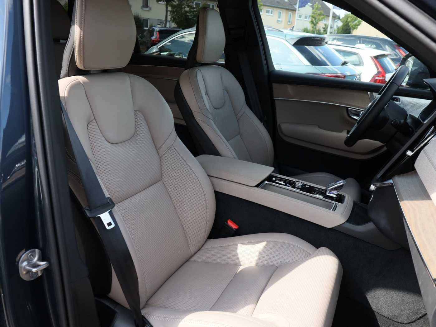 Volvo XC90 – Bild 6