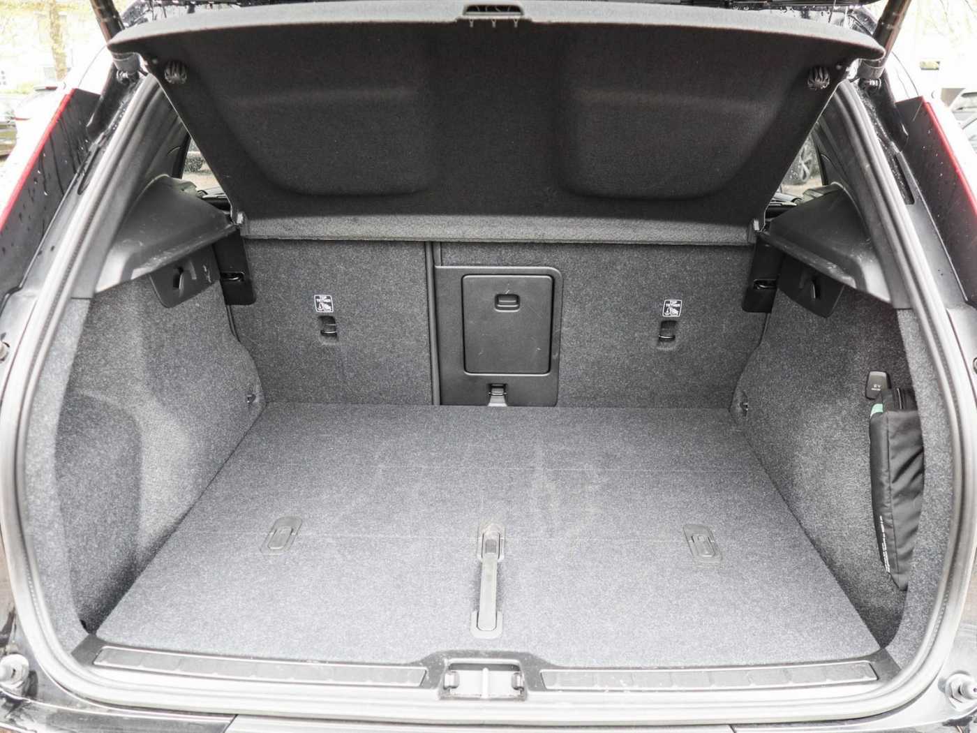 Volvo XC40 – Bild 11