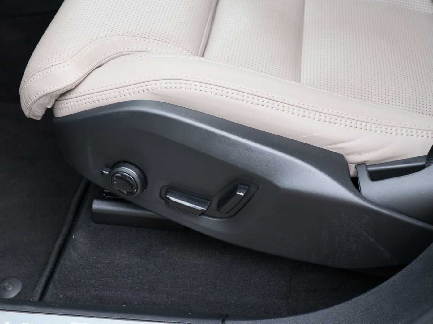 Volvo XC90 – Bild 14