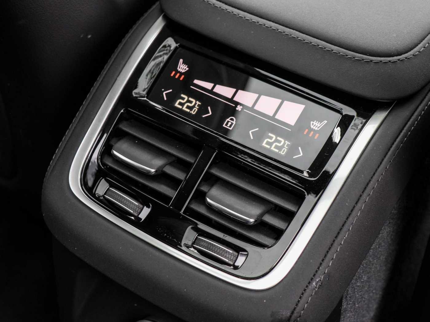Volvo XC90 – Bild 15