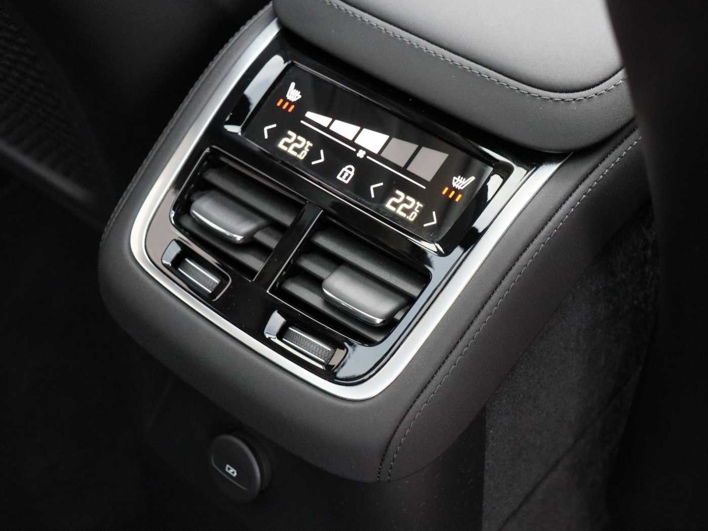 Volvo XC90 – Bild 15