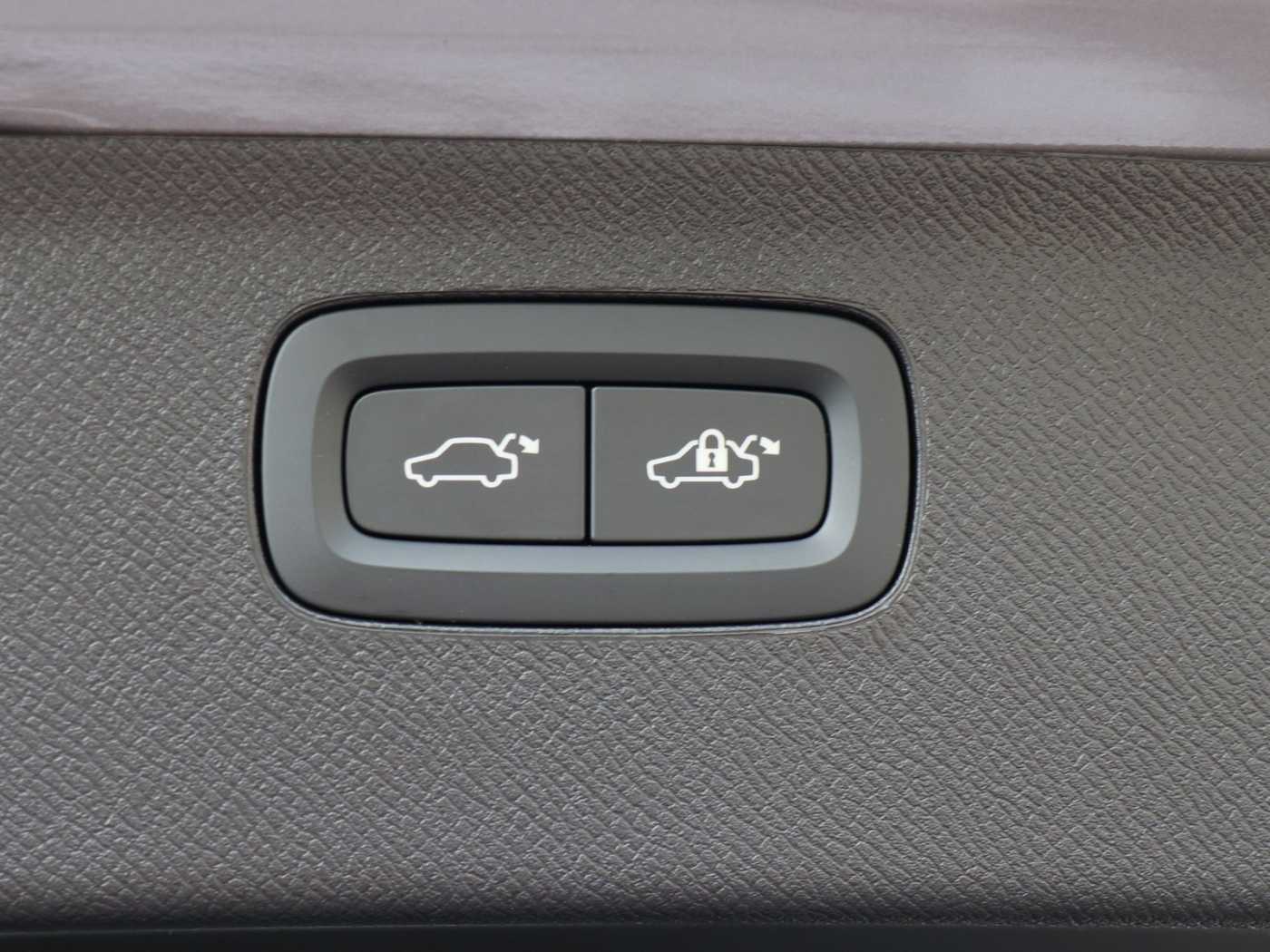Volvo XC90 – Bild 16