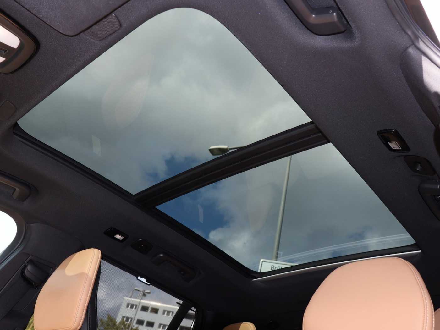 Volvo XC90 – Bild 11