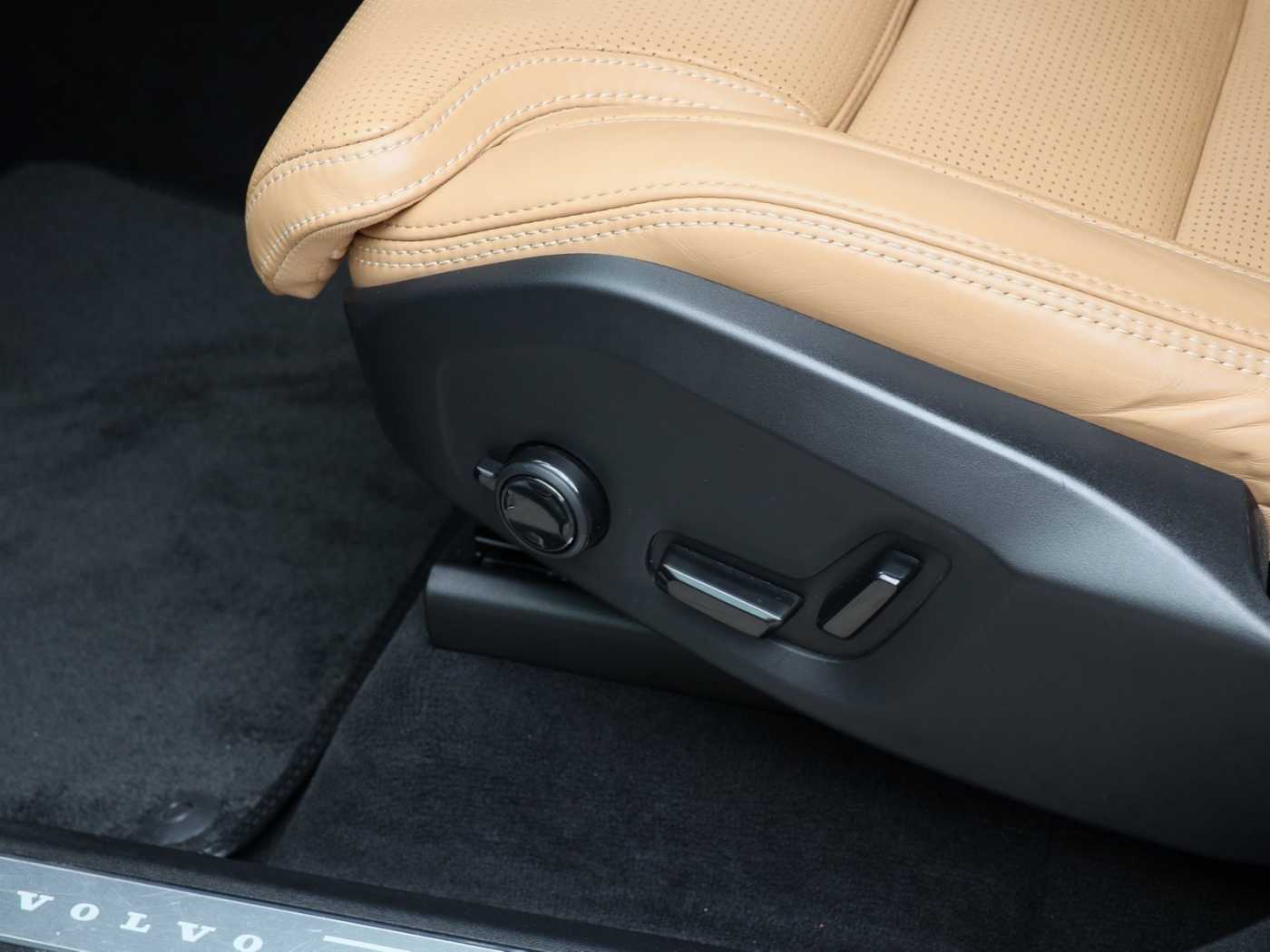 Volvo XC90 – Bild 13